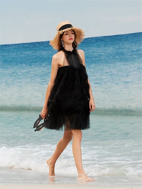 How to Dress for the Beach, According to Chanel